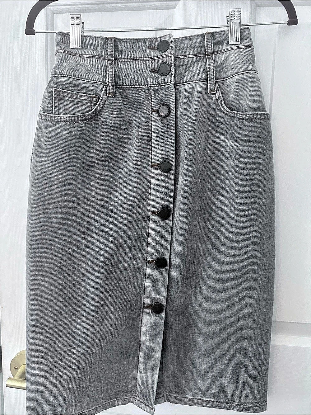 Maje Gray Pencil Button-Front denim skirt Size FR 36.